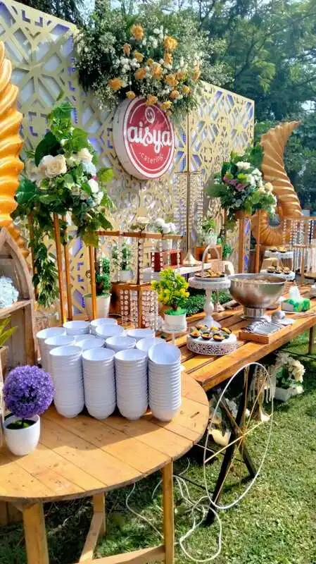 Menu Makanan Prasmanan yang Menggugah Selera: Kunci Sukses Resepsi Pernikahan yang Tak Terlupakan makanan prasmanan pernikahan