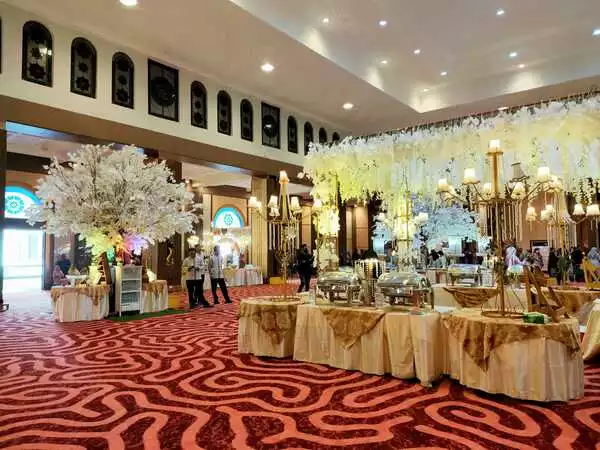 Catering Pernikahan Surabaya: Cita Rasa Lokal, Sentuhan Internasional yang modern , Amanah dan Mewah serta Berkesan catering pernikahan 3