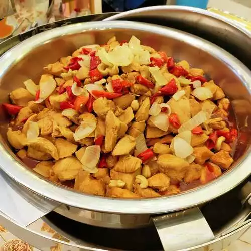 Rekomendasi catering surabaya yang paling laris, paling bagus review nya dan paling enak catering surabaya