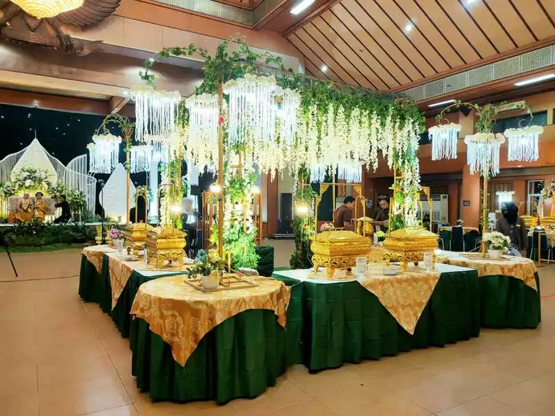 Rekomendasi catering surabaya yang paling laris, paling bagus review nya dan paling enak catering surabaya