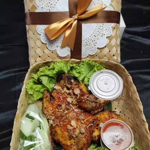 Resep ayam Betutu Khas Bali Di Rumah Gambar ayam betutu khas bali