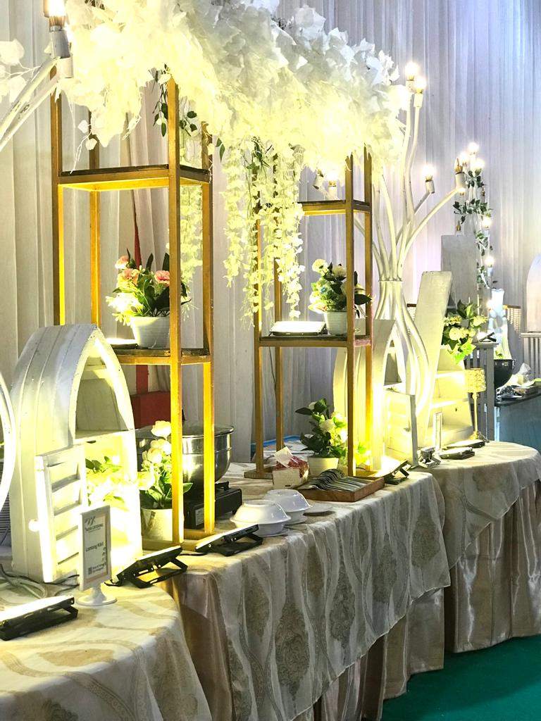 Keuntungan dan Kerugian Memakai Catering Pernikahan Sby Di Acara Nikahan Anda catering pernikahan sby 2 1