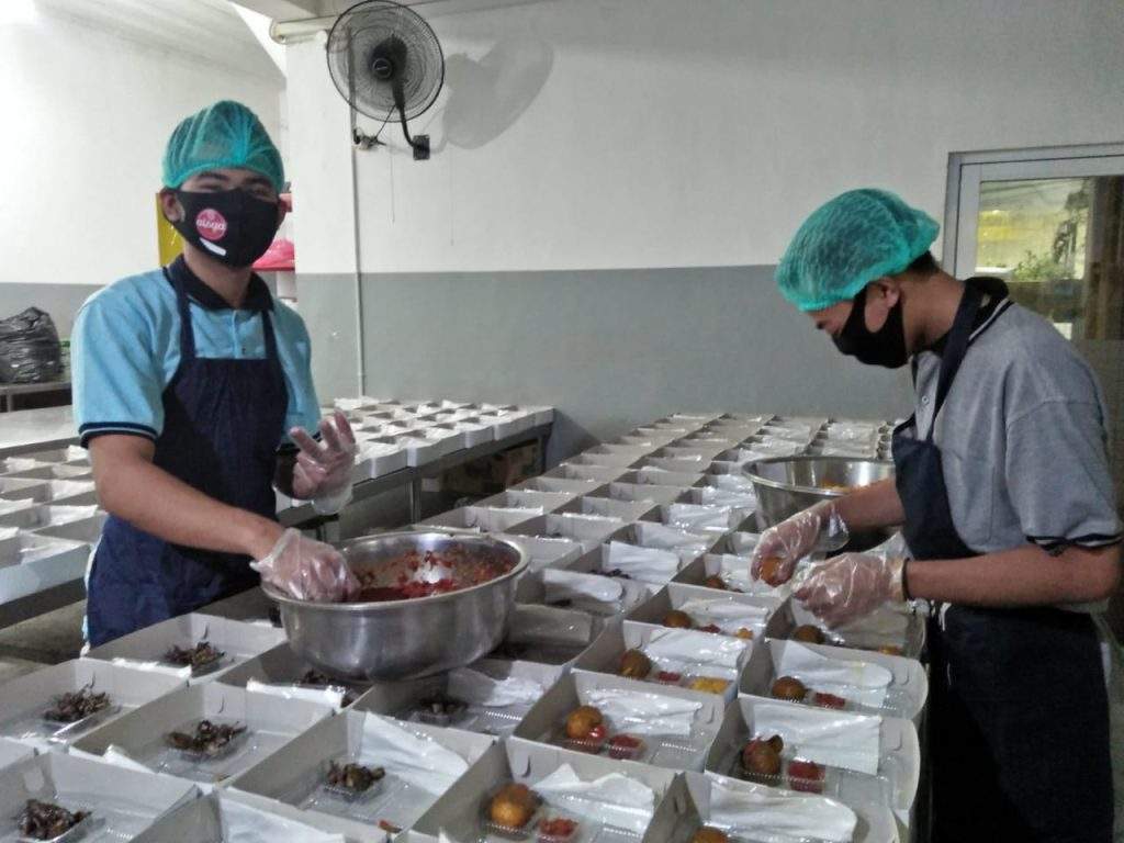 Biaya Catering Nikah Berbanding Lurus Dengan Jumlah Tamu Yang Akan di Undang, Tentukan Jumlah Undangan Dengan Cara Budgeting Resepsimu biaya catering nikah