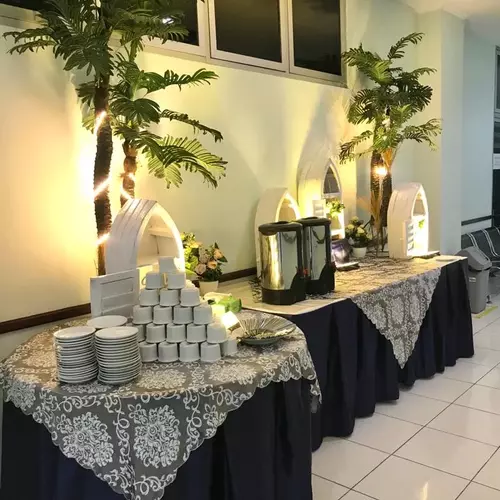 Nikmati waktu Rehat Meeting Anda Dengan Paket Coffee Break Surabaya Oleh Aisya Catering Service Pelayanan Lengkap Dari Sederhana Sampai Mewah coffee break surabaya