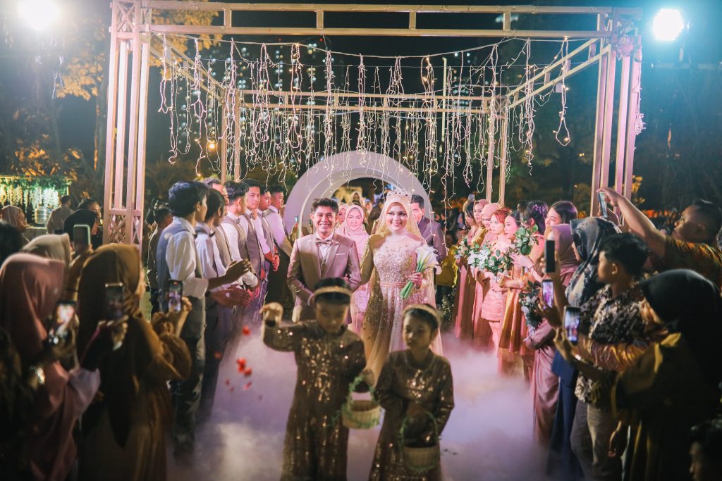 Memilih Paket Wedding Surabaya: Panduan Interaktif dan Lengkap untuk Pernikahan Impian Anda Paket wedding Surabaya