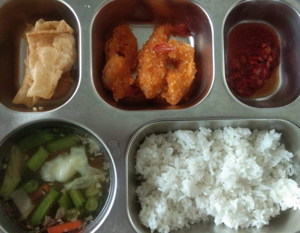 Menu Variatif, Karyawan Bahagia: Memilih Catering Prasmanan Karyawan yang Tepat untuk Perusahaan Anda catering prasmanan karyawan