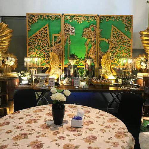 pernikahan intimate di gedung