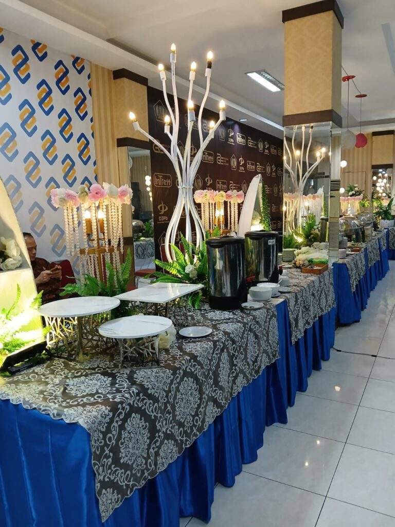 Nikmati Hidangan Berkualitas dengan Anggaran Terjangkau Catering Prasmanan Murah Surabaya Catering Pernikahan 2024
