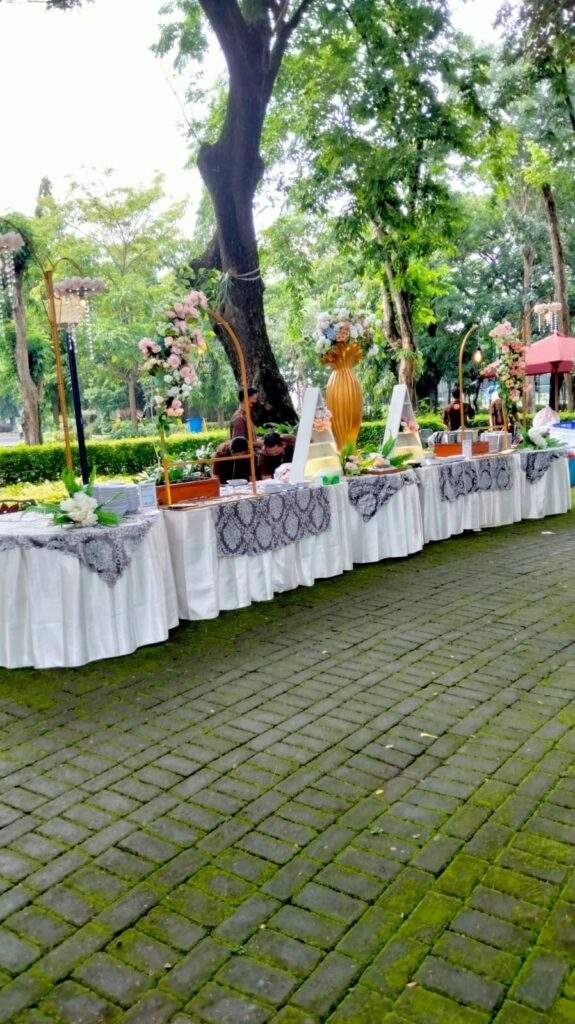 Nikmati Hidangan Berkualitas dengan Anggaran Terjangkau Catering Prasmanan Murah Surabaya Catering Prasmanan Murah Surabaya