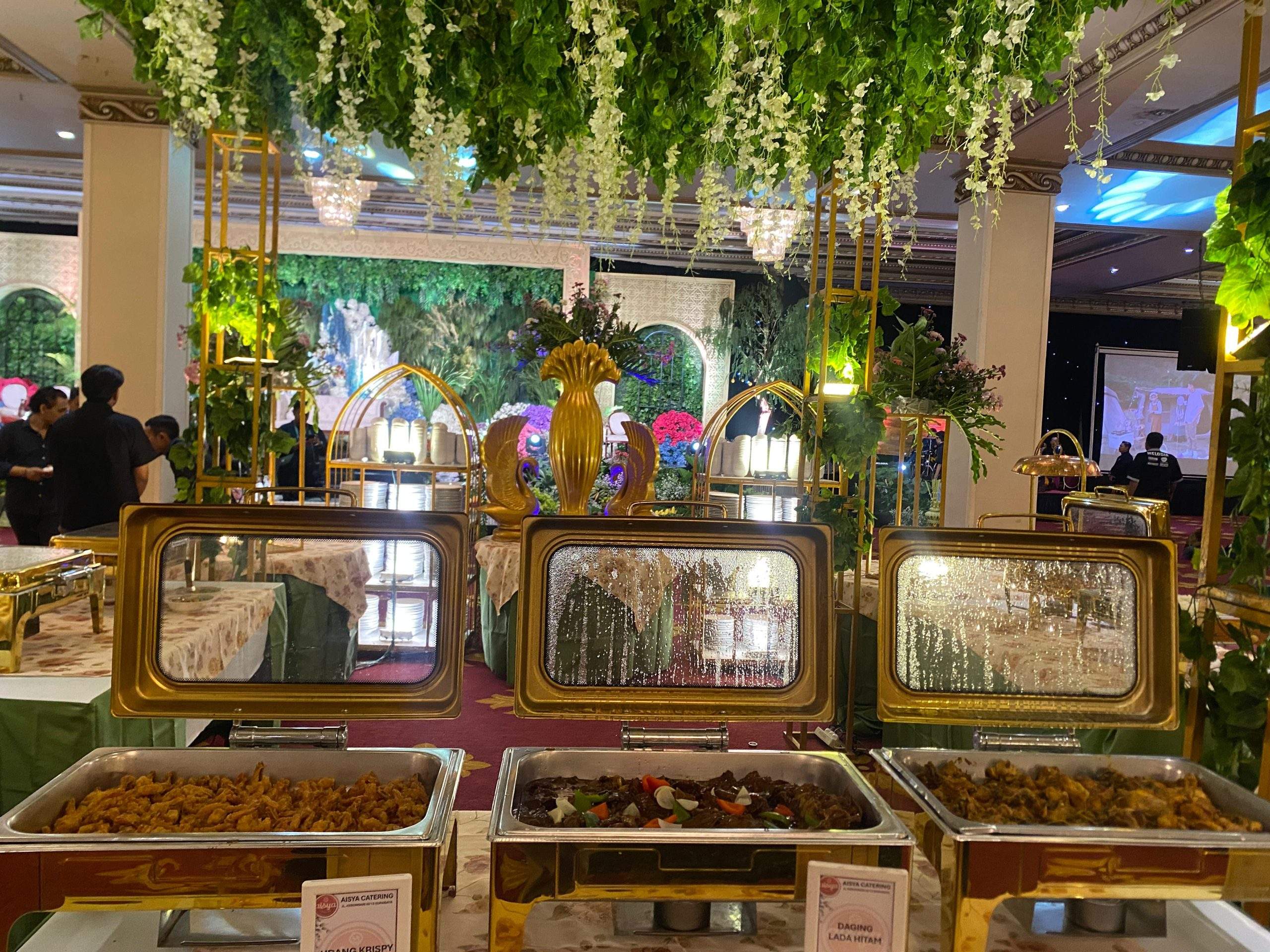 menu prasmanan sederhana surabaya