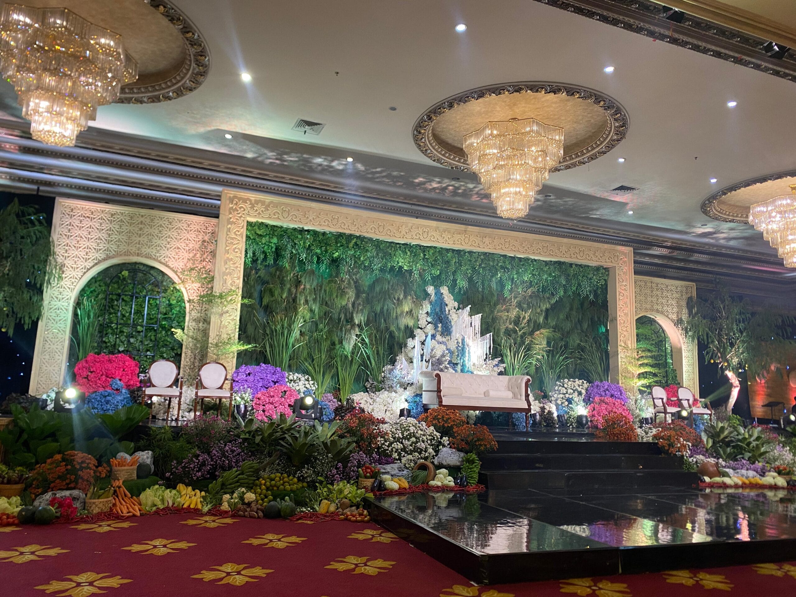 10 Gedung Terbaik Surabaya Serbaguna untuk Acara Spesial WhatsApp Image 2024 09 13 at 12 30 04 (1)