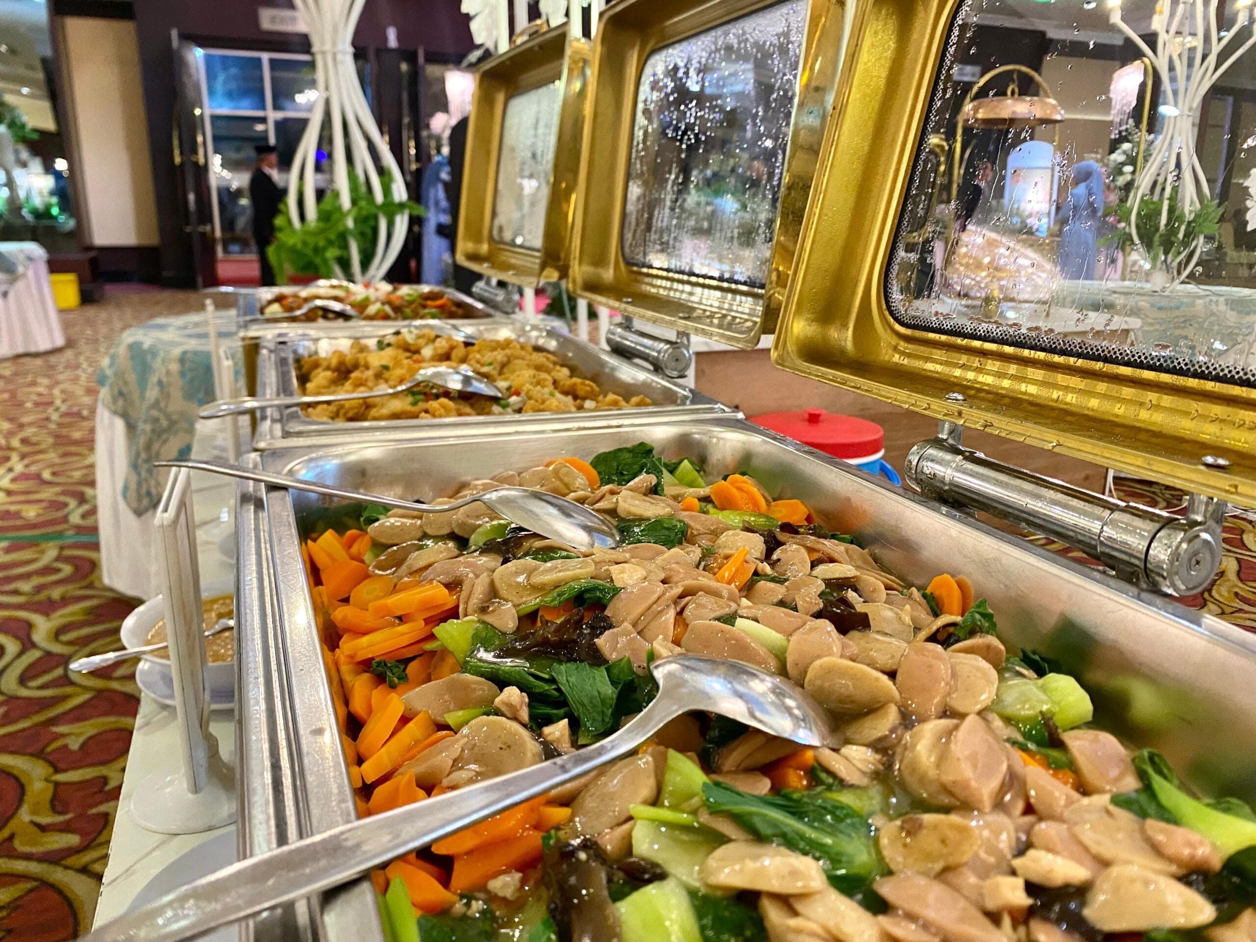 Menimbang dan Mencari Rekomendasi Prasmanan Surabaya Murah dan Enak Yang Cocok Untuk Event Sederhana Atau Acara Wedding Mewah Menu Prasmanan Arisan sederhana